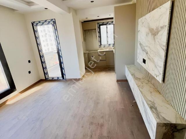Erdemli Merkez Akdeniz Mahallesin'de Kiralık Daire