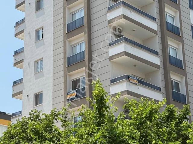 Erdemli Merkez Konumda 4+1 Geniş Kiralık Daire