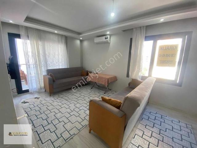 Erdemli Merkezde Hastane Civarı Eşyalı 1+1 Daire
