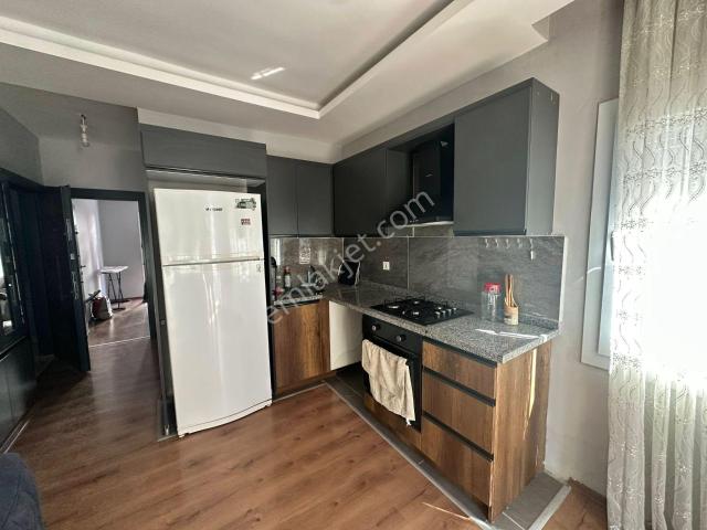 Erdemli Merkezde Üniversiteye Yakın Eşyalı 1+1 Kiralık Daire