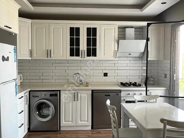 Erdemli Aşağı Alata'da 1+1 Eşyalı Kiralık Daire