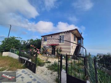 Erdemli'de Manzaralı Satılık 4+2 Müstakil Ev 470m² Arsa Üzeri