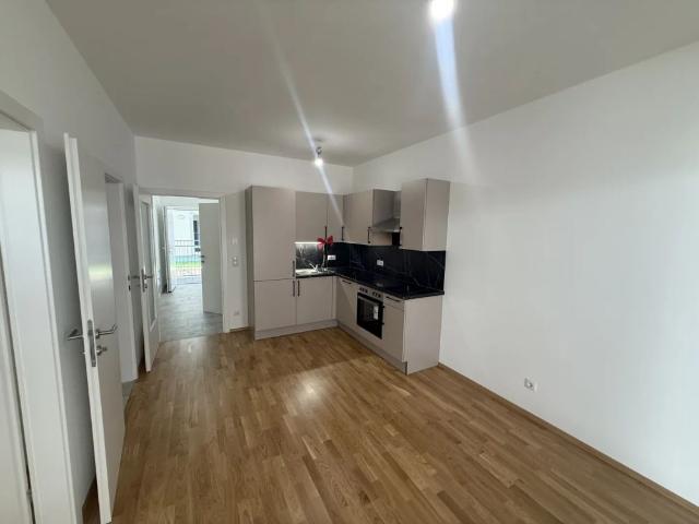 ERDGESCHOSS | 54M2 | 23M2 GARTEN | 2 TG PARKPLÄTZE | 2 SCHLAFZIMMER | 15M2 TERRASSE