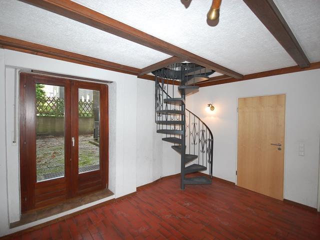 Erdgeschoss + 6 Zimmer Maisonette Wohnung + Terrasse + Loggia in Buer