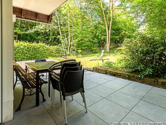 Erdgeschoss Wohnung mit Terrasse und großem Garten in Dümpelfeld