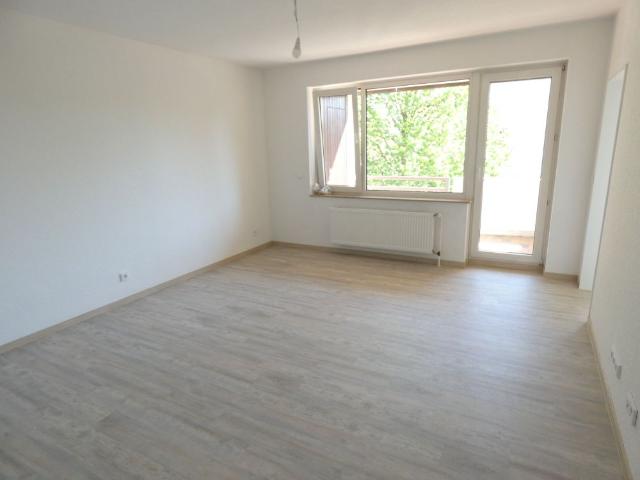 Erdgeschoss Wohnung mit Balkon *wird derzeit modernisiert