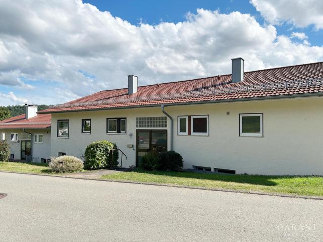 Erdgeschoss Wohnung mit Blick ins Grüne!