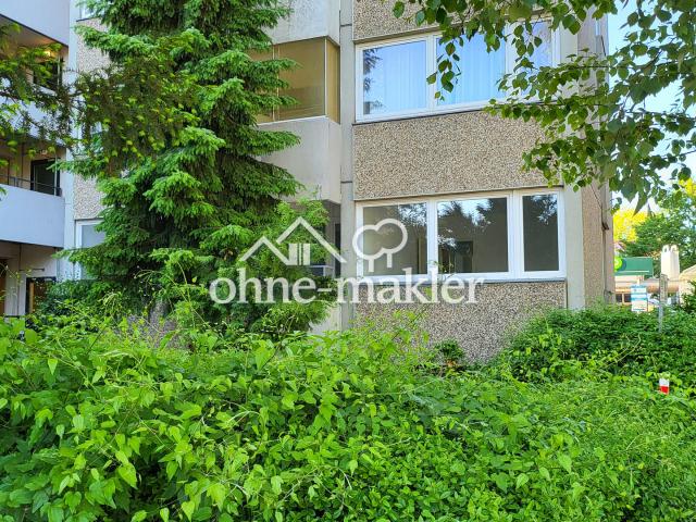 Erdgeschoß frisch renoviert separater Eingang Balkon Tiefgarage von Privat