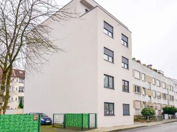 Erdgeschoss Neubauwohnung * 4 Zimmer * 2 Bäder * Stellplatz * Loggia