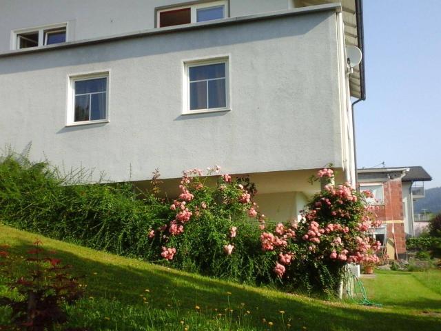 Erdgeschosswohnung 74m2 mit Terrasse im Grünen, ab August 2026
