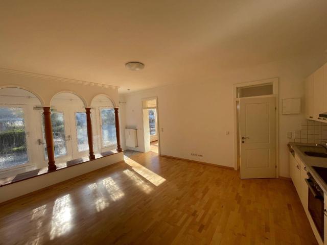Erdgeschosswohnung/ Büro/ Praxis in Kitzbühel 70m2 mit Parkplatz
