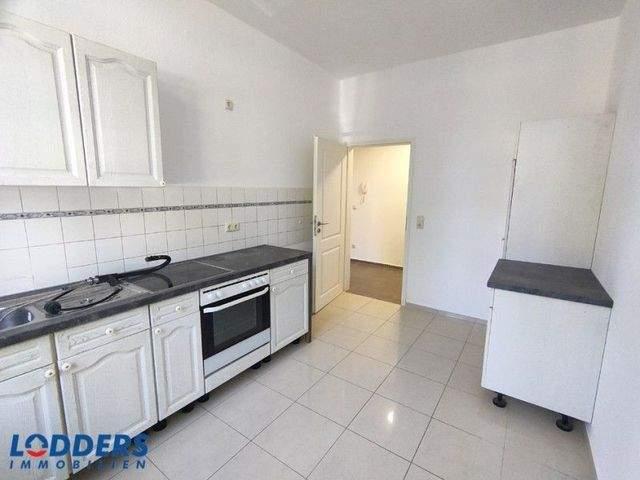 Erdgeschosswohnung frisch renoviert mit EBK 2 Zimmer in Bahnhofsnähe