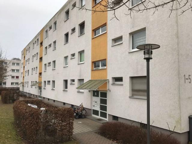 Erdgeschosswohnung in Hanau Tümpelgarten: 3 Zimmer mit Balkon und Kellerraum
