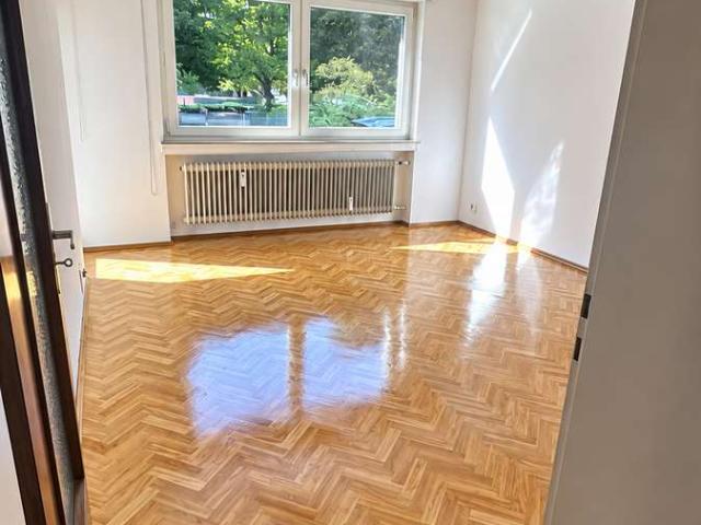 Erdgeschosswohnung in ruhiger Lage, 3 Zimmer somit WG tauglich