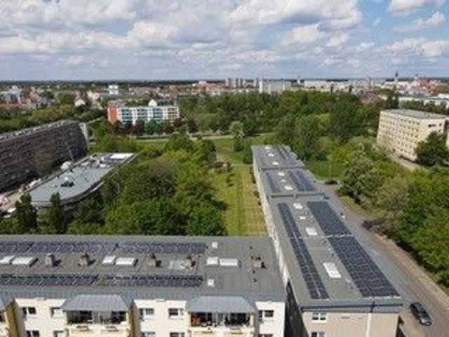 Erdgeschosswohnung mit Balkon und Wanne