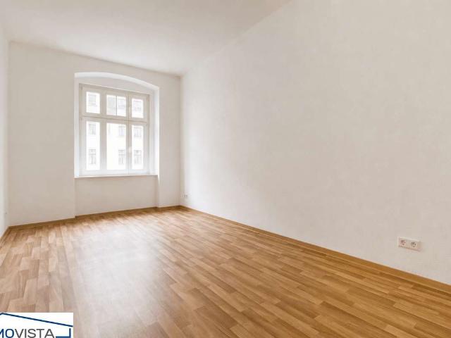 Erdgeschosswohnung mit Balkon in Görlitzer Südstadt