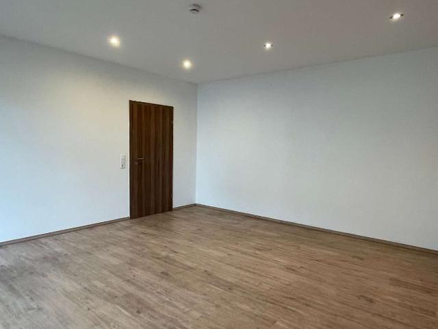 Erdgeschosswohnung mit eigenen Garten zu vermieten!