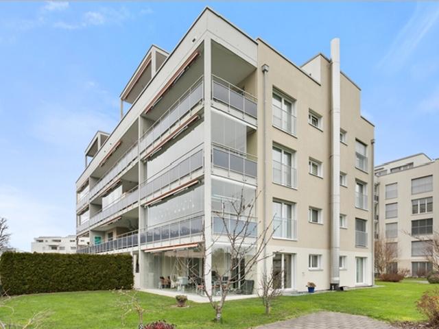 Wohnen wie im eigenen Haus grosszügige Gartenwohnung in Rheineck