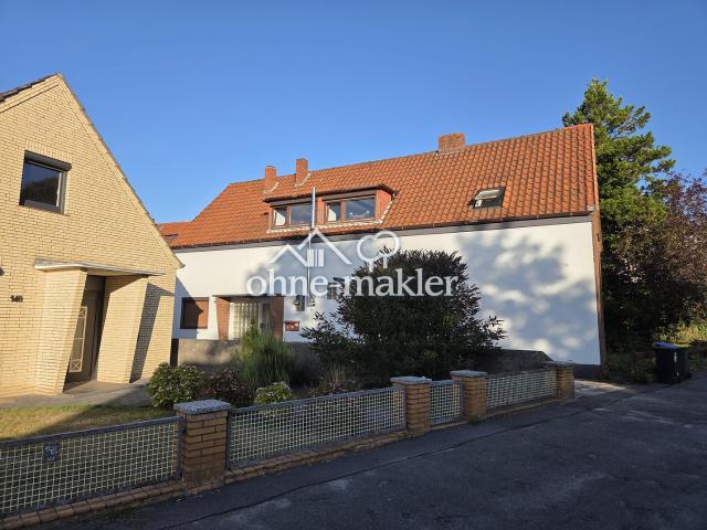 Erdgeschosswohnung mit großer Terrasse im Dreiparteienhaus in Rönnebeck