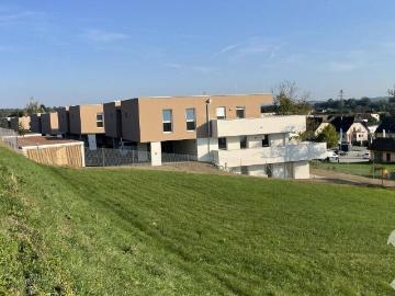 Erdgeschoßwohnung mit riesigem Garten Bezug bis 05/2027 möglich!