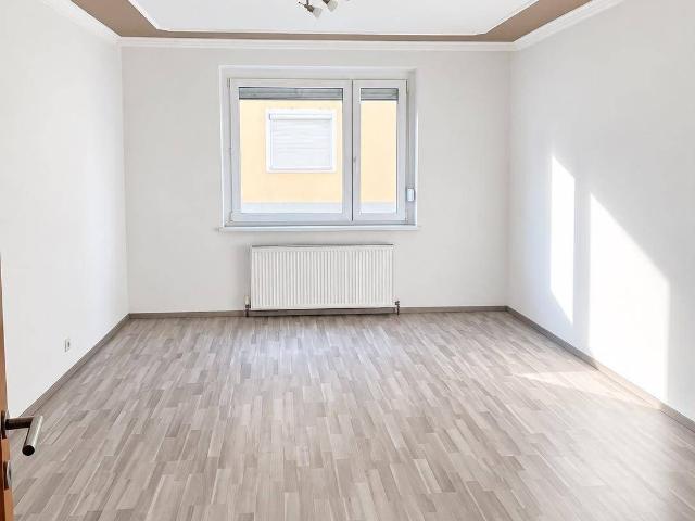 Erdgeschosswohnung mit 3 Zimmern in Zentrum Lage in Wiener Neustadt