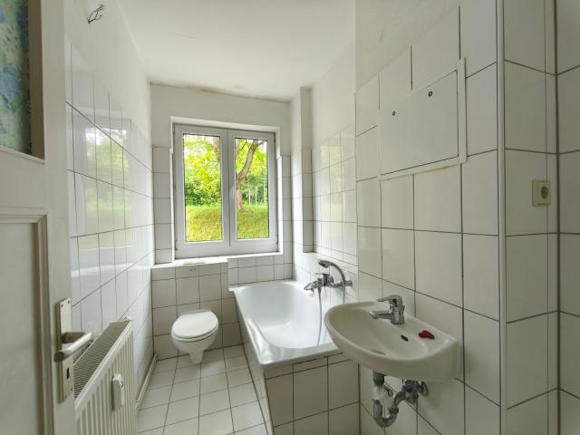 ERDGESCHOSSWOHNUNG sucht.