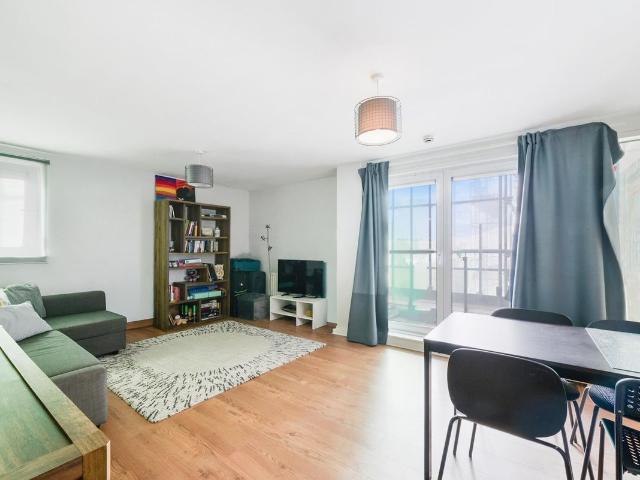 Erebus Drive, London SE28, 2 bed flat to rent, £2,150 pcm | PrimeLocation
