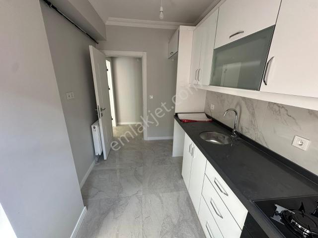 Şeref Emlak Kiralık Daire 48,000 Tl