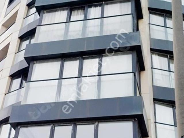 Şeref Emlak'tan Çanakkale Caddesi Üzerinde 3+1