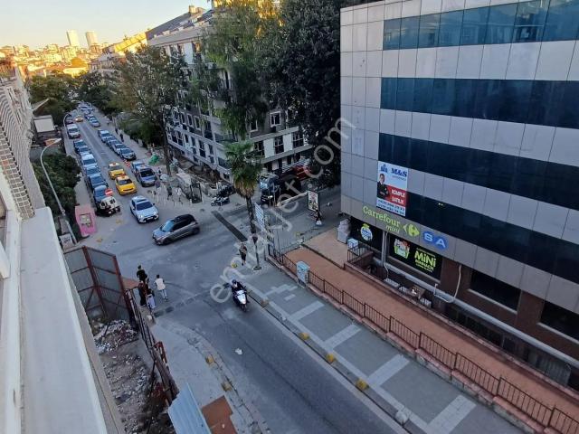 Şeref Emlak'tan Hasırcıbaşı Caddesi Yakın