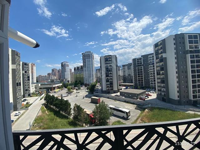 ŞEREFİYELİ EN GÜZEL LOKASYONDA CADDE MANZARALI 2+1 KİRALIK