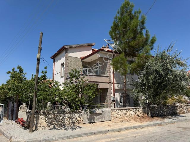 Eren Emlak’tan İbrahim Hakkı Konyalı Mah. 3+1 Kiralık Daire