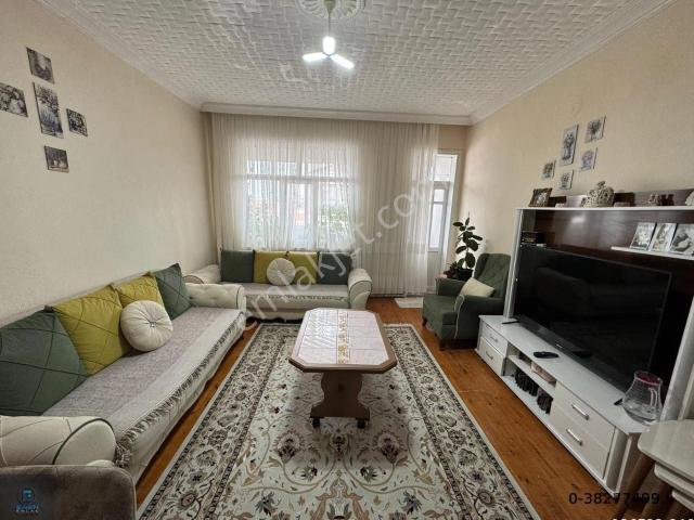 Eren Emlak'tan Abbas Mahallesinde 2+1 Bakımlı Satılık Daire