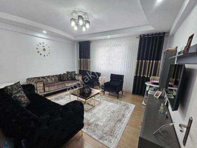 Eren Emlak'tan Abbas Mahallesinde Arakat Yerden Isıtmalı Asansörlü Satılık Daire