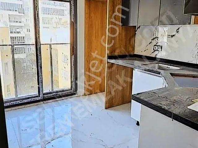 Eren Emlak'tan Hal Kavşağı Civarı.yeni Yapı 2+1 Lüks 85 M² Daire