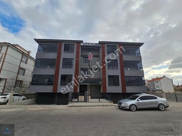 Eren Emlak'tan Satılık Tabduk Emre Mahallesinde 4+1 Şahsi Garajlı Lüx Satılık Daireler