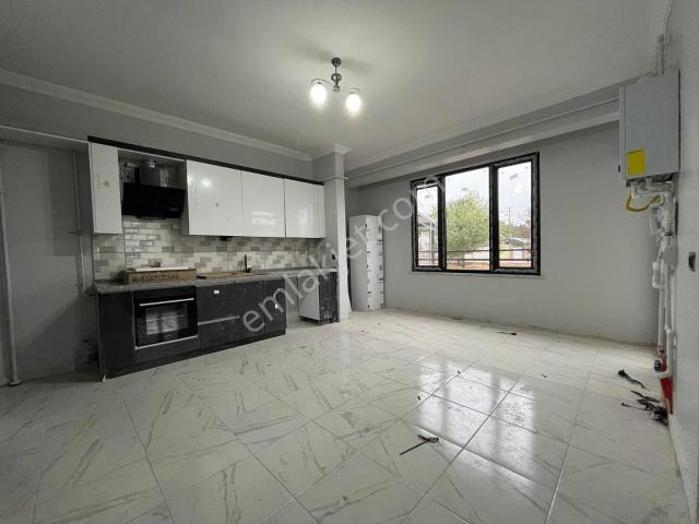 Erenköy Mh Kardelen Market Yakını 2+1 Kiralık Daireler