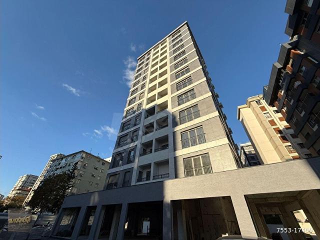 ERENKÖY MİNİBÜS CADDESİ ÜZERİNDE 2025 YAPIMI E.BANYOLU, BALKONLU 120m2 3+1 BOŞ DAİRE