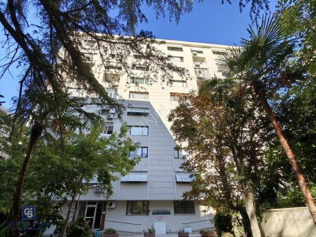 Erenköy Minibüs Caddesinde 4+1 Satılık Daire açıklamayı Okuyun