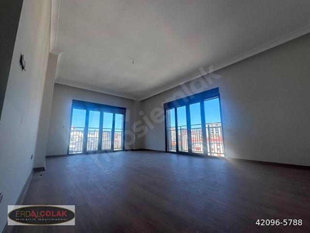 ERENKÖY ALPLER SOKAKTA 3+1 90M2 NET SIFIR ULTRA LÜKS