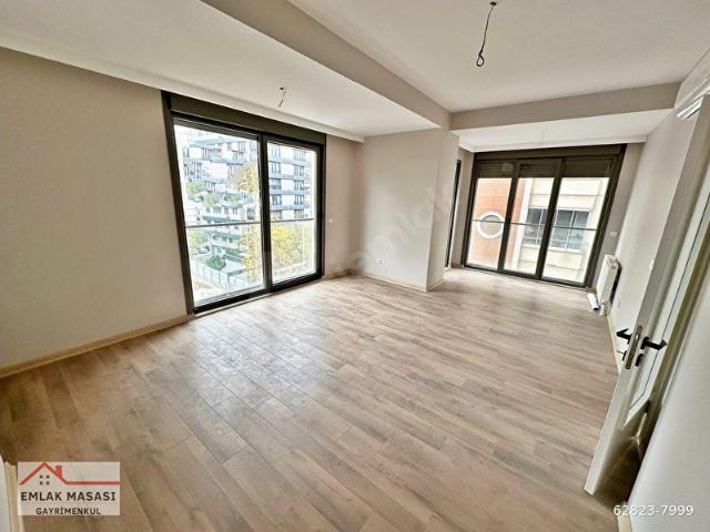 Erenköy Ethem Efendi Caddesi Üzerinde 3+1 Sıfır Daire EMLAK MASASI