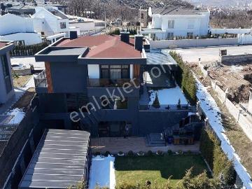 Erenköy Lüks Havuzlu 7+1 Villa