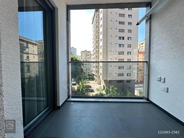 ERENKÖY VARON YETKİLİ DİVANA 3DK SIFIR 140M2 BALKONLU GÜVENLİKLİ