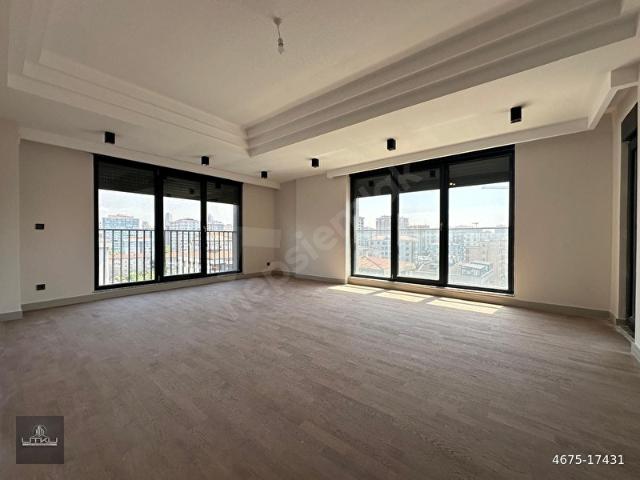 ERENKÖYDE 120 NET 0 DAİRE EBEVEYNLİ BALKONLU MARMARAYA YAKIN