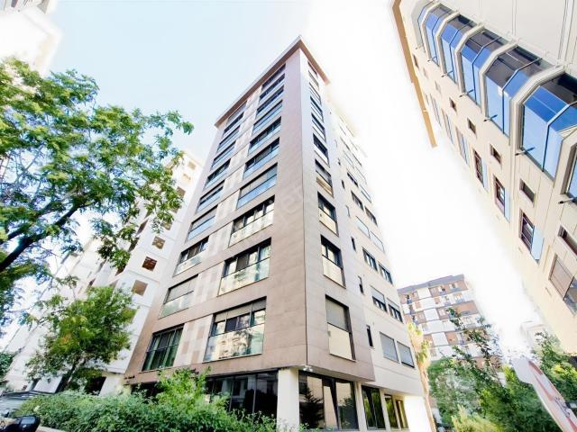 Erenköy'de 3+1 Net 100m2 Ebv Banyolu Depolu Yeni Binada Fırsat