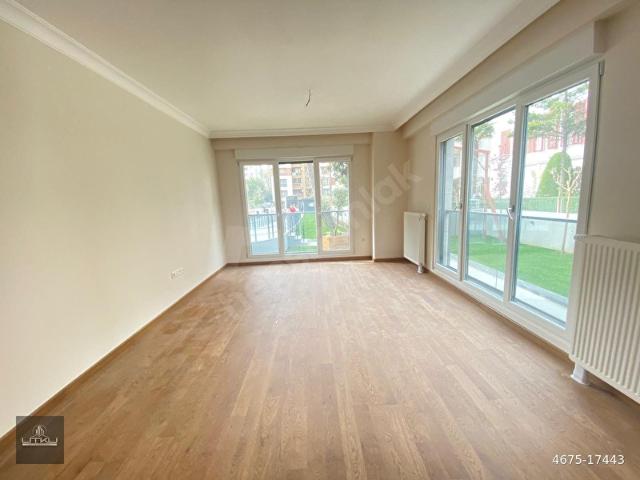 ERENKÖYDE DİVANIN SOKAĞINDA 2+1 80 M2 NET