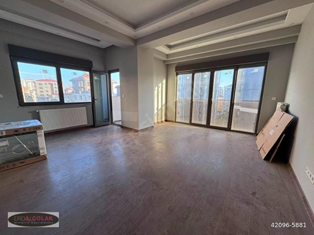 ERENKÖYDE MARMARAYA YAKIN 3+1 SIFIR BİNA BALKONLU EBEVYNLİ