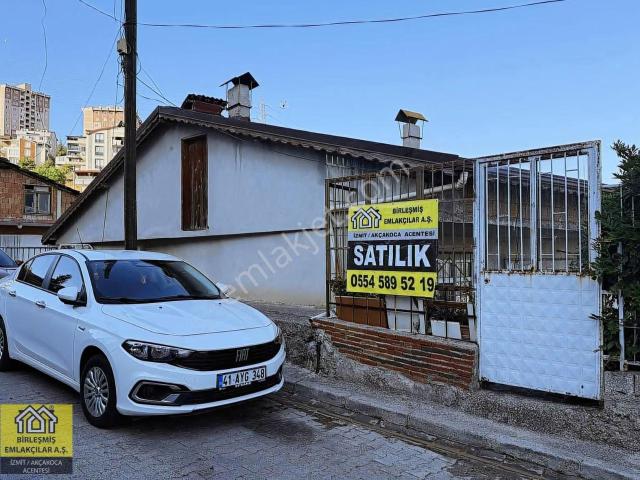 Erenler Mah. 202 M2 Arsa İçerisinde İki Kat Satılık Müstakil Ev