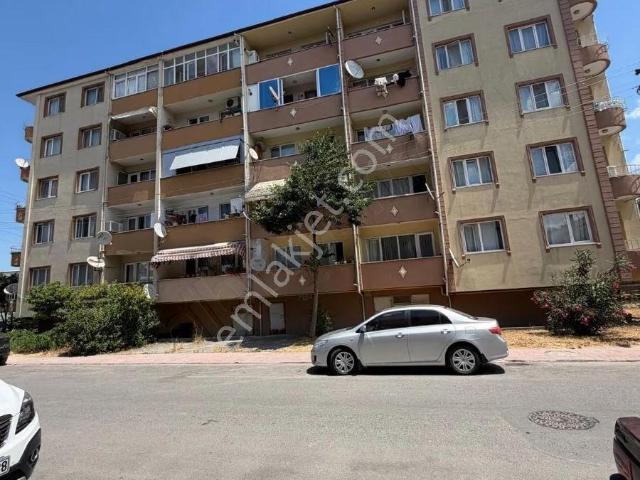 Erenler Dilmen Mah.basak Evler Sitesi 3+1 Satılık Daire!