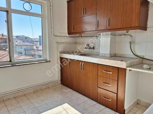 Erenler Dilmen Mahallesinde Kiralık 2+1 Daire